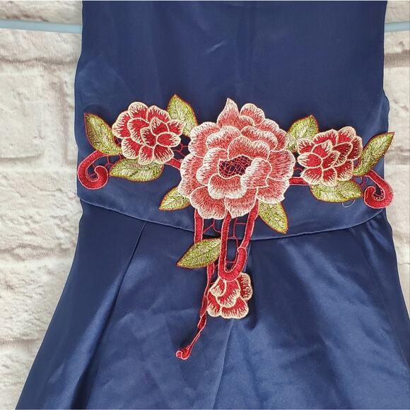 Trish Scully Child dress size 4 blue floral - Picture 2 of 7